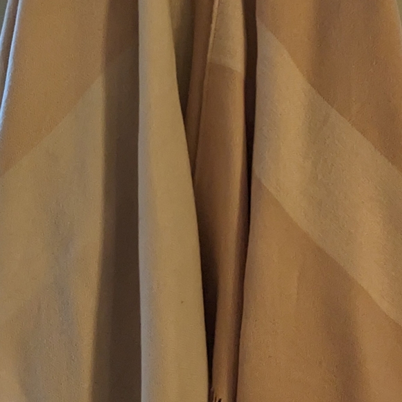 Soia & Kyo fringe wrap - Picture 3 of 8